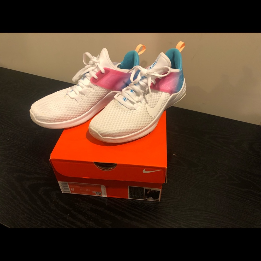 Nike Air Max Bella TR Sneakers